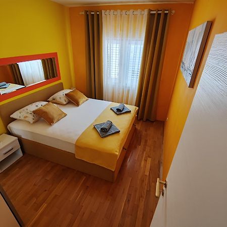 Pia Apartment Дуги-Рат Экстерьер фото
