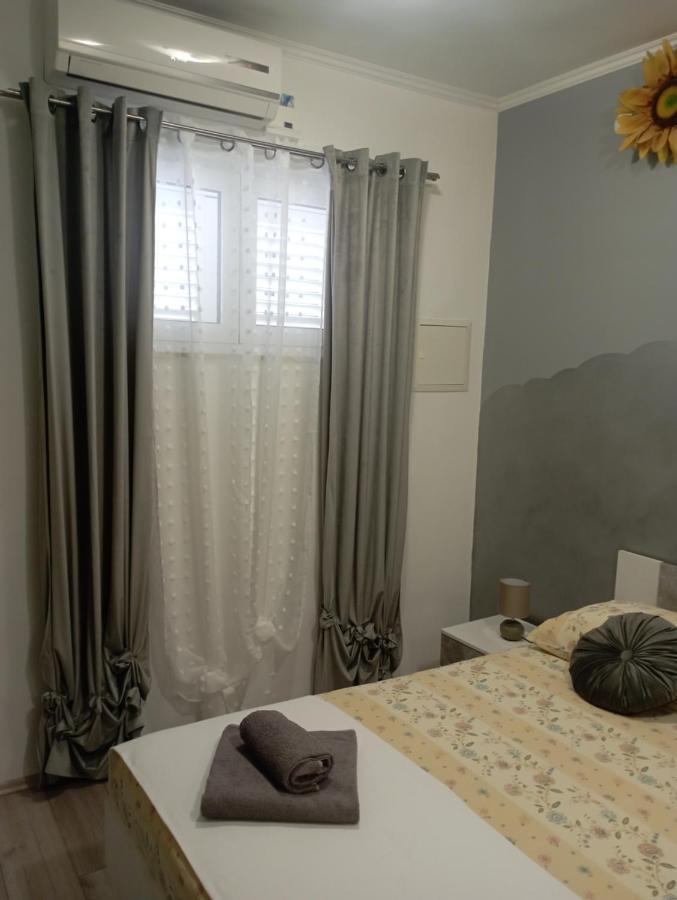 Pia Apartment Дуги-Рат Экстерьер фото