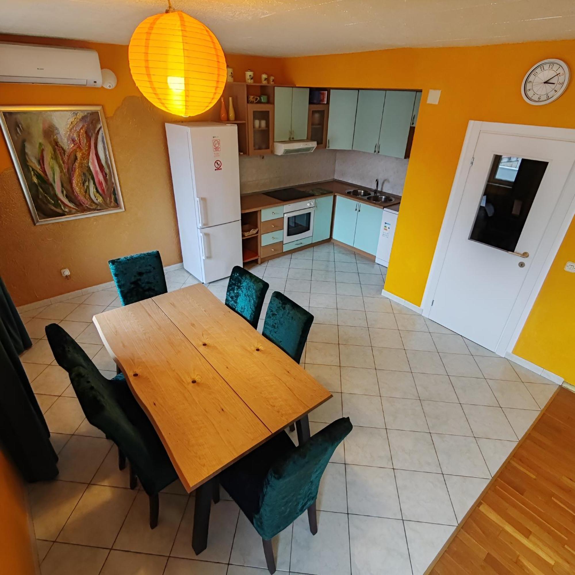 Pia Apartment Дуги-Рат Экстерьер фото