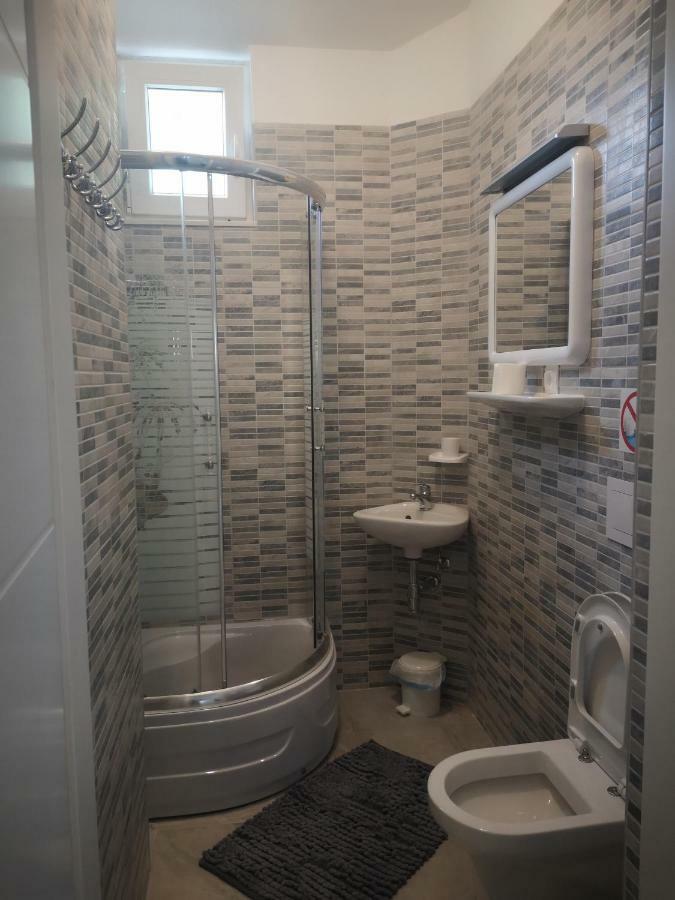 Pia Apartment Дуги-Рат Экстерьер фото